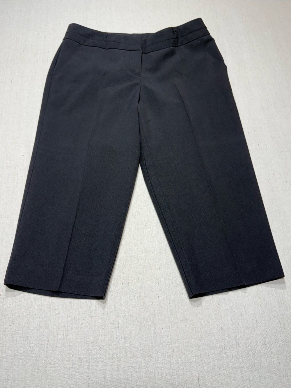 Worthington Black Capris - Size 4P